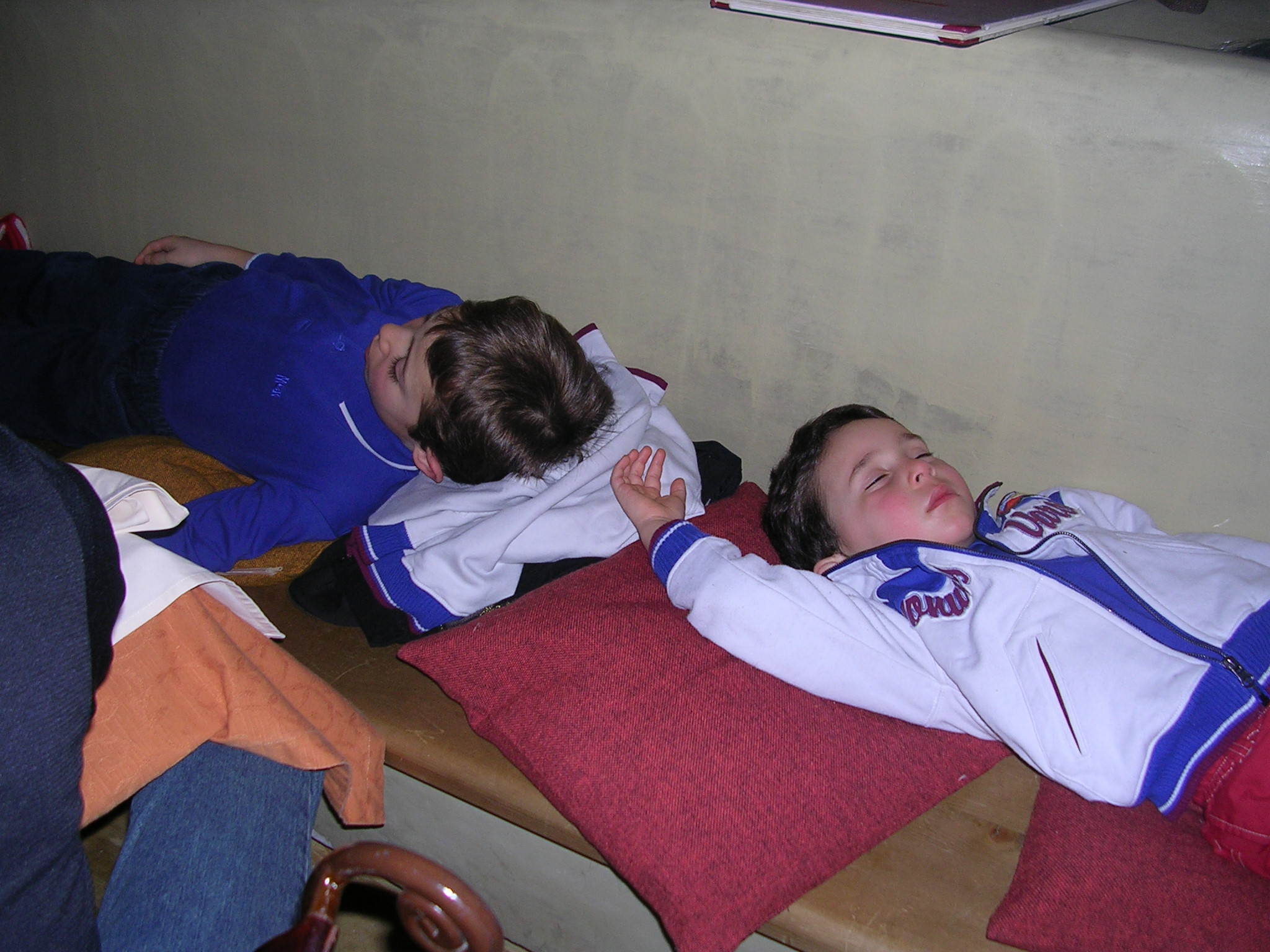 Domenica 8 marzo. Seby e Leo "fulminati" al ristorante del campeggio.