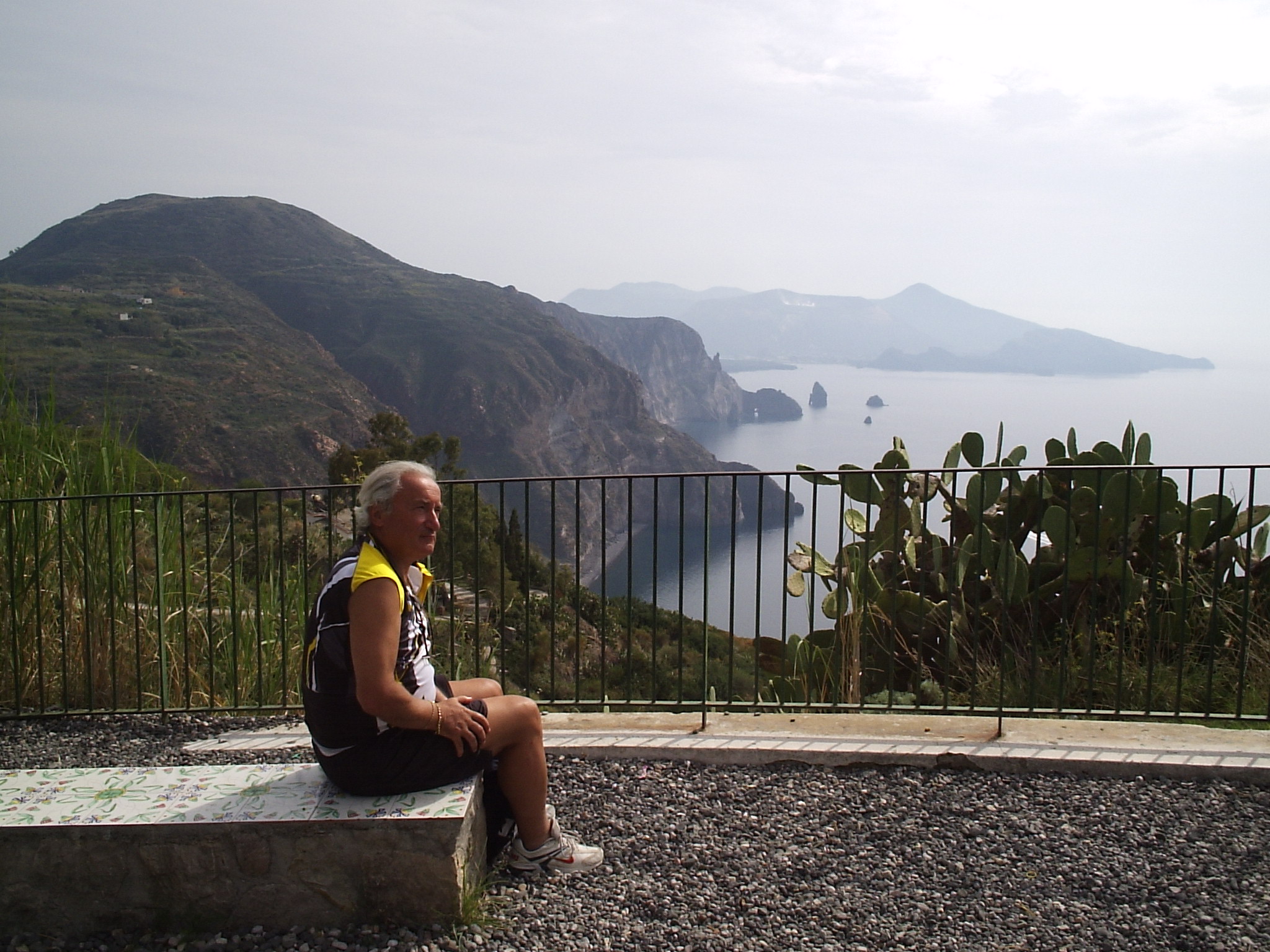 20aa 17/10/2008 Lipari. Aspettando la bruschetta ........